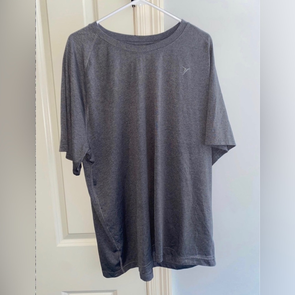 Old Navy Active men's quick dry shirt workout gym run Grey Sz 2XL